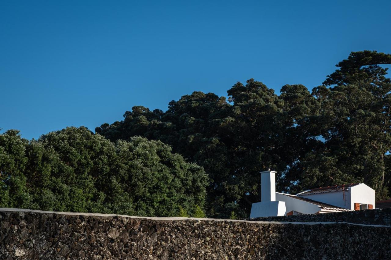 Entre Muros - Turismo Rural - Casa Com Jardim E Acesso Direto Ao Mar Ribeira Grande Extérieur photo